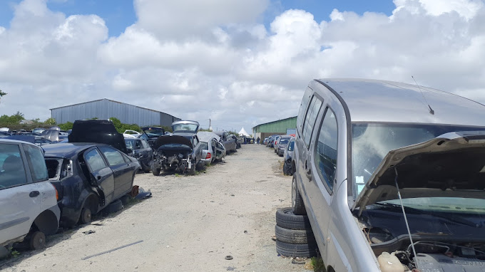 Aperçu des activités de la casse automobile ERIC COQUEN située à SAINT-NAZAIRE (44600)